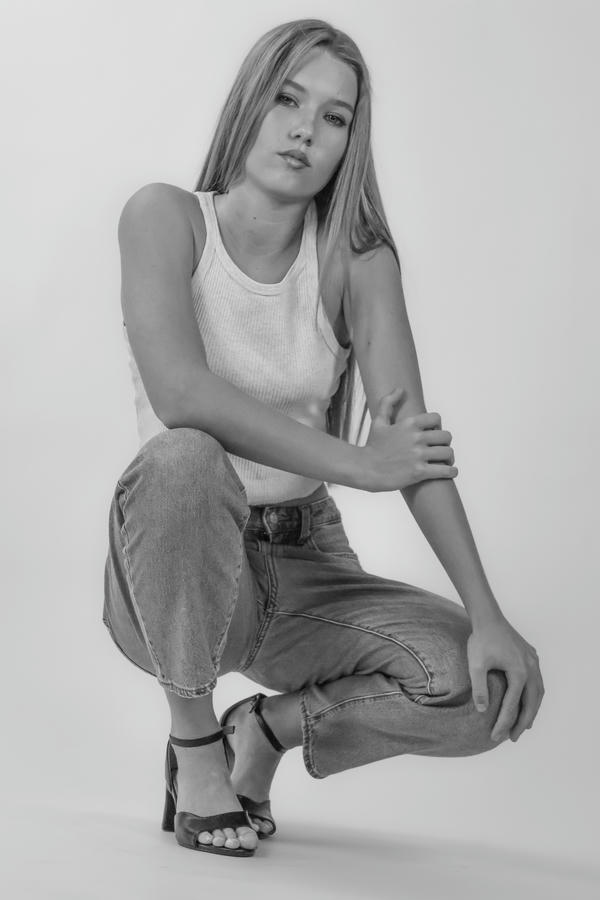 Instudio Shoot package photo